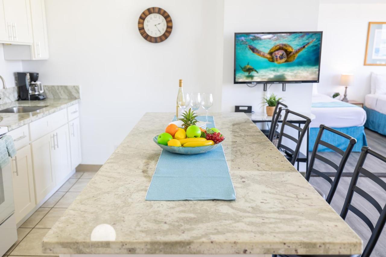 Waikiki Escapade Mountain Views Condo, Steps To Beach With Parking Perk هونولولو المظهر الخارجي الصورة